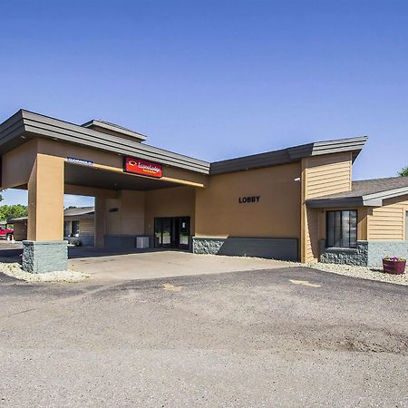 Econo Lodge Inn & Suites Menomonie Luaran gambar