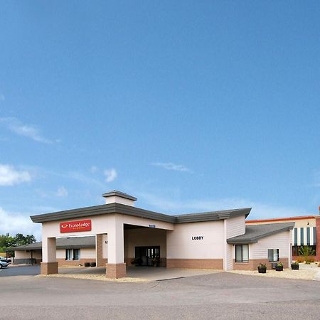 Econo Lodge Inn & Suites Menomonie Luaran gambar