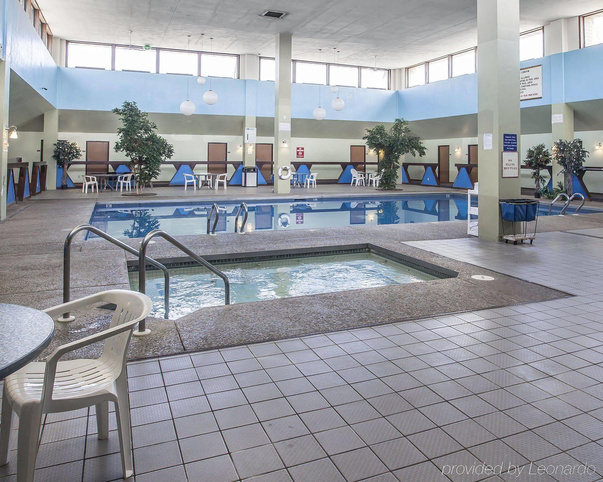 Econo Lodge Inn & Suites Menomonie Luaran gambar